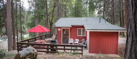 Chalet (1 Bedroom) | Terrace/patio