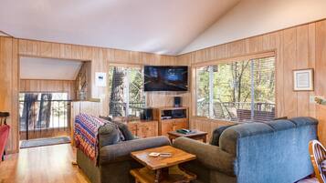 Chalet (5 Bedrooms) | Interior