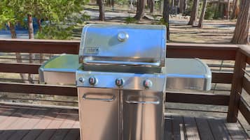 Chalet (2 Bedrooms) | Interior