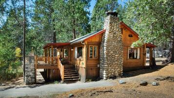 Chalet (2 Bedrooms) | Extérieur