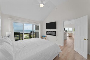 Free WiFi, bed sheets - 7029 - Just Breathe: Spacious 5BR oceanfront home in Rodanthe, sleeps 10. (Rodanthe)