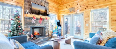 Älytelevisio, takka, videopelejä