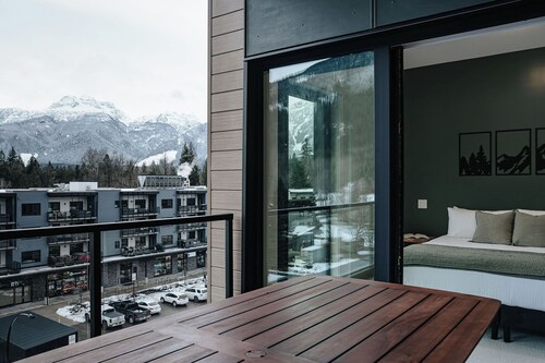 Cloudscape PenthouseRevelstoke Vacations