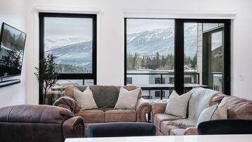 Condo, Mountain View | Living area | Smart TV