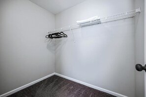 Interior - 11 Cobblestone, Cartersville (Cartersville)