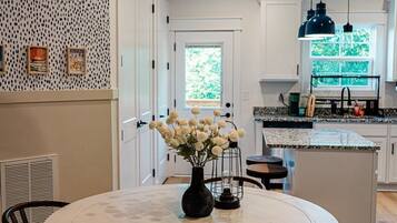 Villa (2 Bedrooms) | Interior