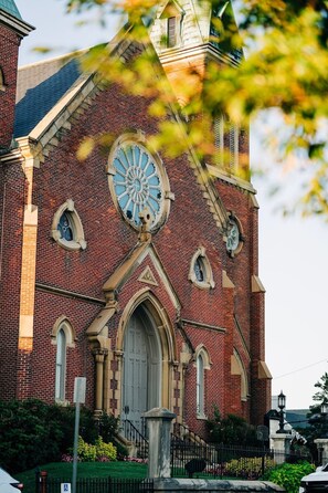 Villa (2 Bedrooms) | Interior - 41 W High St (Clarksville)