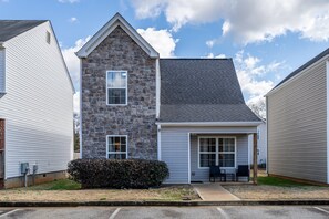Interior - 106 Middlebrook Dr, Cartersville (Cartersville)
