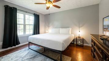 3 bedrooms, bed sheets