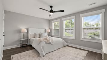 Villa (3 Bedrooms) | Front of property