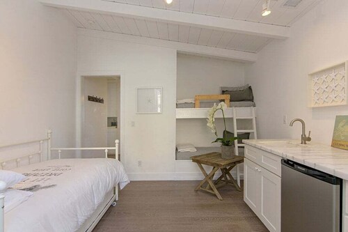 3690 Carlsbad Boulevard - Unit A