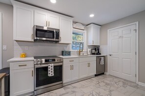 Interior - 6 Oriole Drive Cartersville (Cartersville)