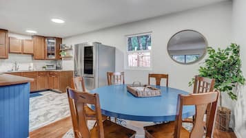 Nhà (2 Bedrooms) | Nội thất