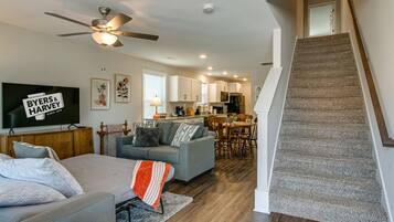 House (4 Bedrooms) | Interior