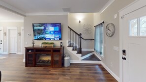 House (2 Bedrooms) | Interior - Pine Mtn Getaway Pet-ok 3BR w Weekday Discounts (Cartersville)