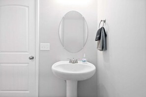 Vila (3 Bedrooms) | Parte interna