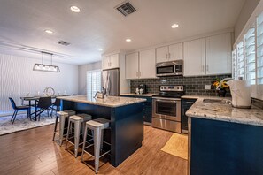 Interior - Central Chandler (Chandler)