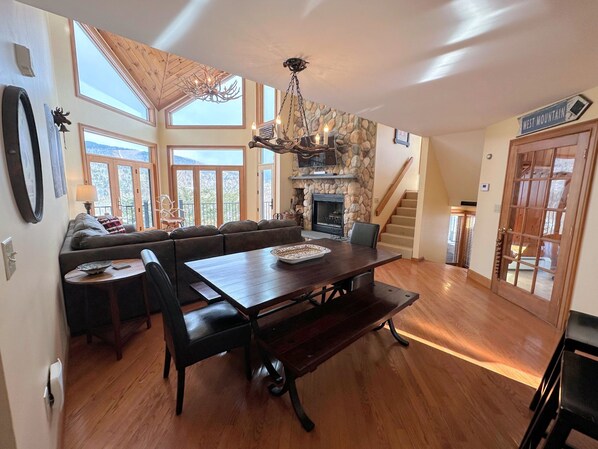 Interior - Cr14 (Bretton Woods)