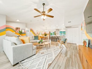 Interior - Loughlin Chandler (Chandler)