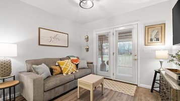 House (1 Bedroom) | Interior