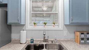 House (1 Bedroom) | Interior