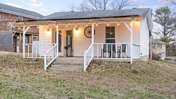House (1 Bedroom) | Front of property
