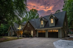 Interior - Poolside Farm Serenity Group Perfect, Cozy Gazebo (Cartersville)