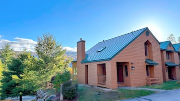 Villa (5 Bedrooms) | Exteriör