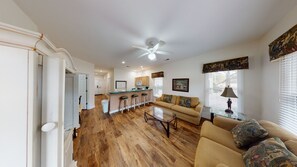 Interior - Club Villas Unit 23A - Lower Level (Sunset Beach)