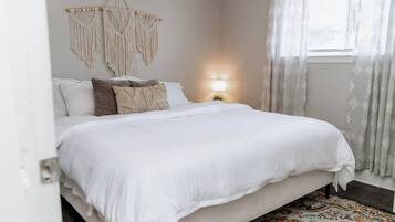 Strykejern/-brett, wi-fi (inkludert) og sengetøy