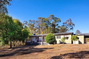 Exterior - Relax in rural retreat (Fryerstown)