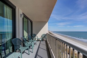Property grounds - Panaramic oceanfront views abound lazy river pools kitchen washer dryer (Myrtle Beach)