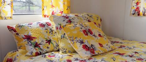 Internet, bed sheets