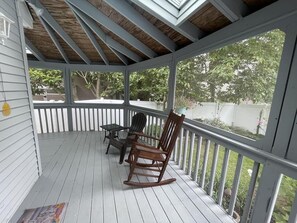 Terrace/patio - Pool. Close to Beach. Sleeps 11 Guests (Villas)