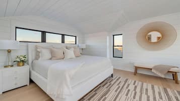 6 bedrooms, iron/ironing board, WiFi