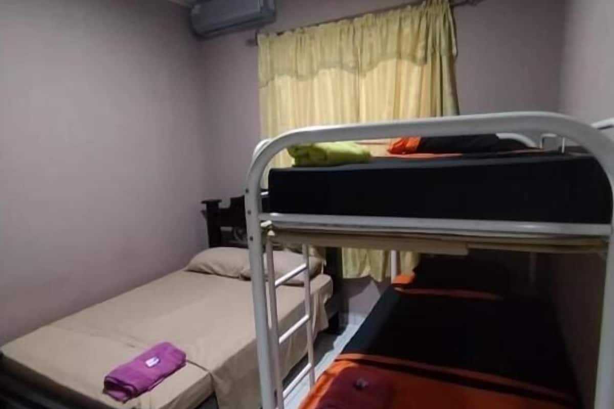 Apartamento clássico, sacada, vista para a cidade