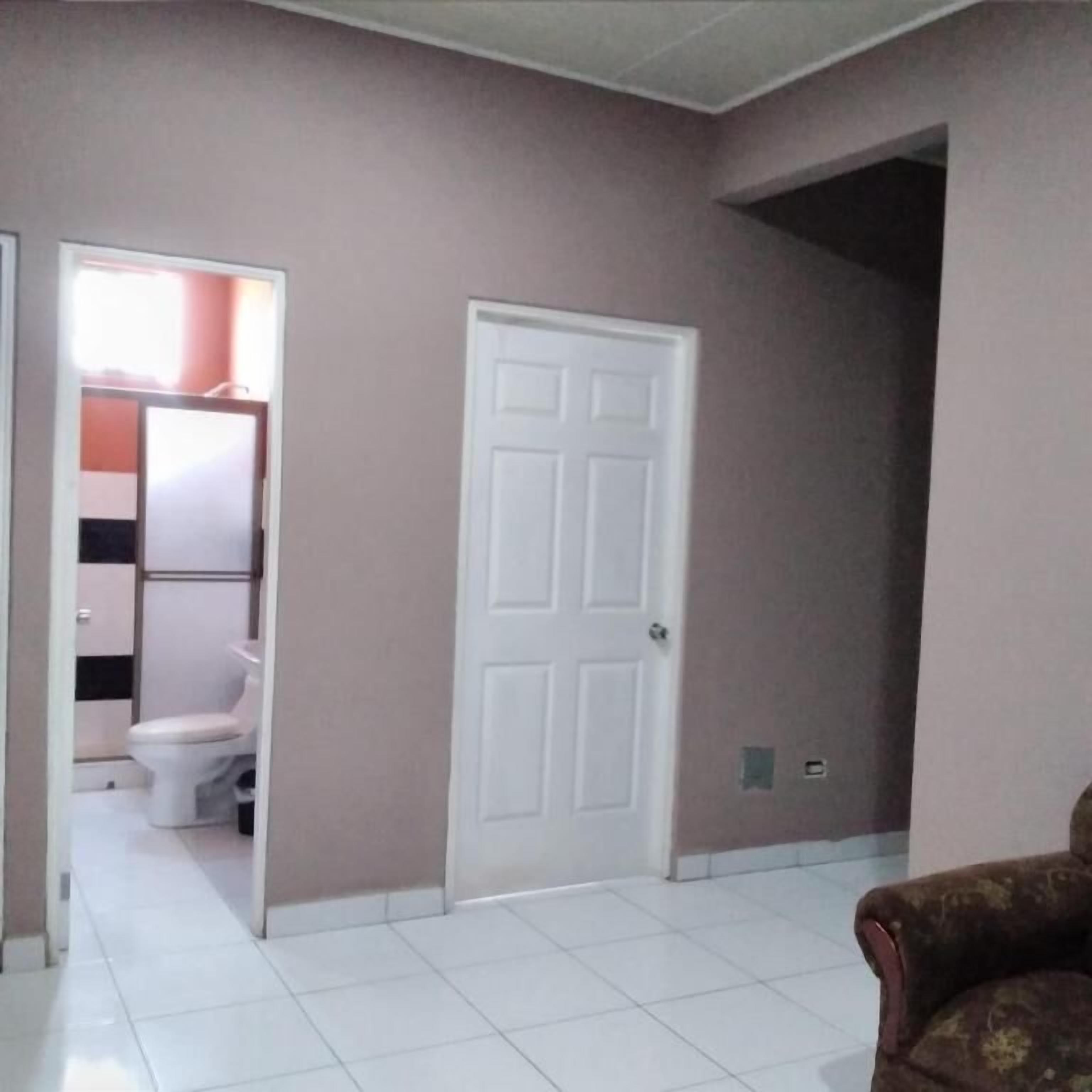 Apartamento clássico, sacada, vista para a cidade | Parte interna