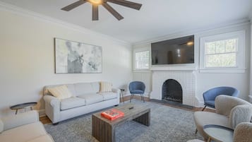 House (Multiple Bedrooms) | Interior