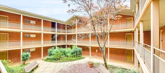 Classic City Getaway at Stadium Village