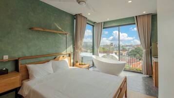 Deluxe-Doppelzimmer, Badewanne, Seeblick