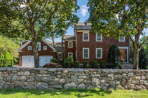 Exterior - Farmhouse from 1800 modernized to feel like home! (Monroe)