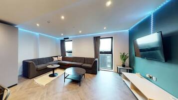 Apartment, 3 Bedrooms | Living area