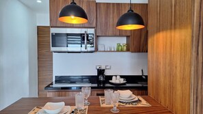 Microwave, stovetop - Elegant studio in the center PlayaDelCarmen top floor with pool and nice view (Playa del Carmen)
