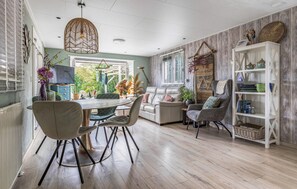 Dining - Nice home in Erm with WiFi (Erm)