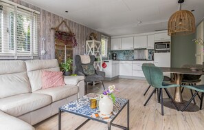 Smart TV, fireplace - Nice home in Erm with WiFi (Erm)