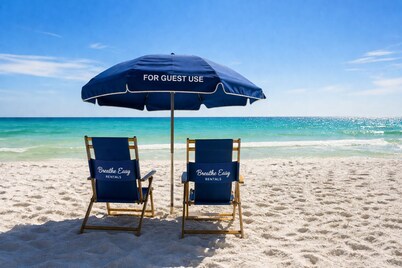 Brand New! Private Beach Access, Pool & Walk to Captain Dave's in Miramar Beach