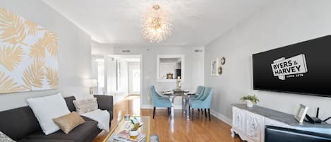 Apartment (2 Bedrooms) | Front of property