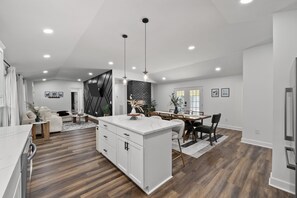 House (4 Bedrooms) | Interior - Bertin's Place (Clarksville)