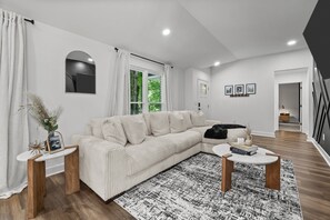 House (4 Bedrooms) | Interior - Bertin's Place (Clarksville)