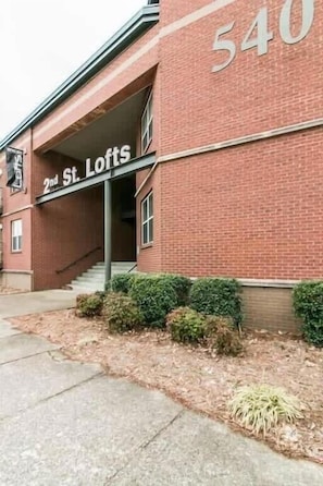Interior - Loft #105 (Clarksville)